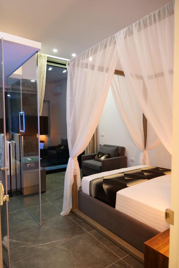 Hotel Nili Deluxe Sarandë Exterior foto