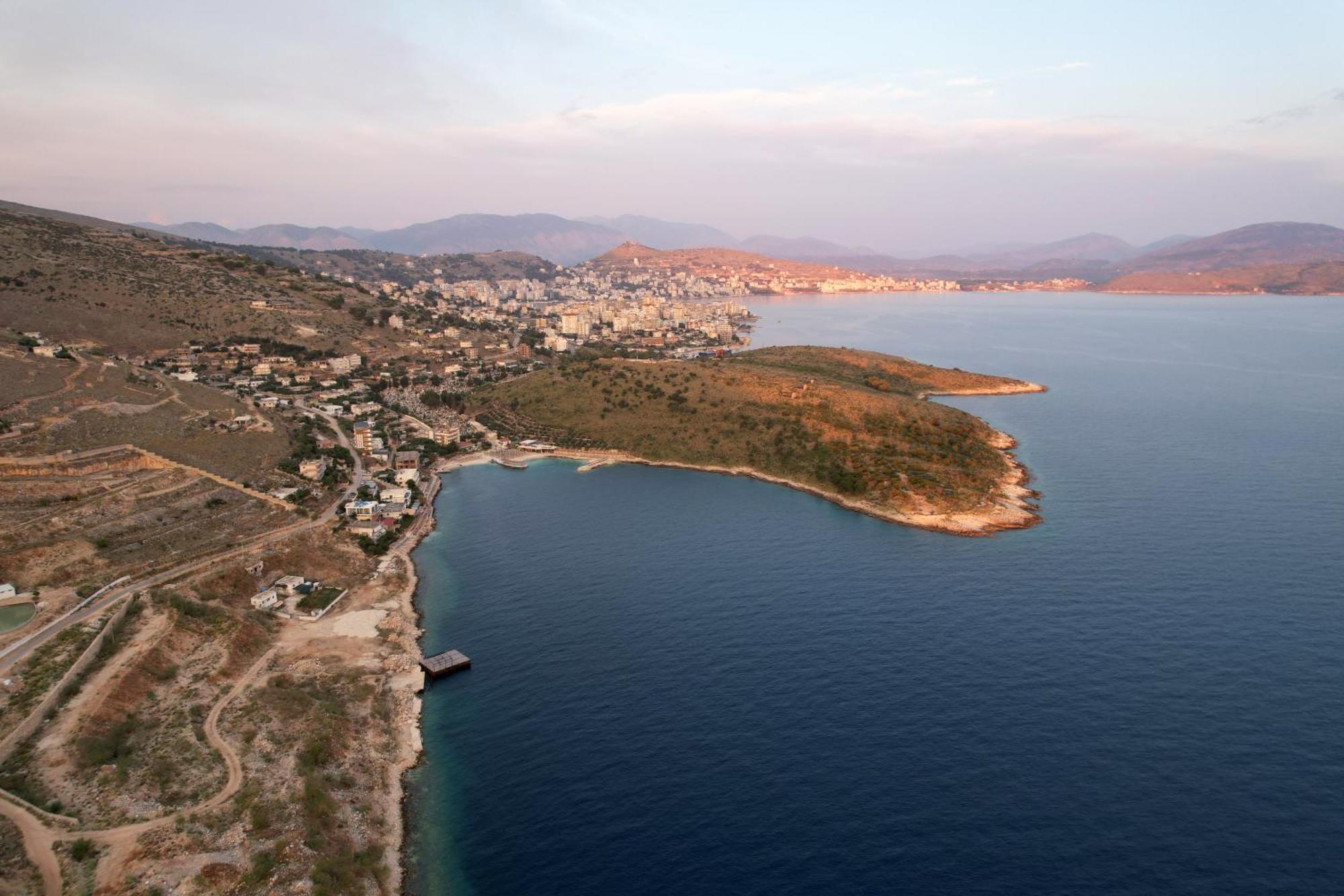 Hotel Nili Deluxe Sarandë Exterior foto