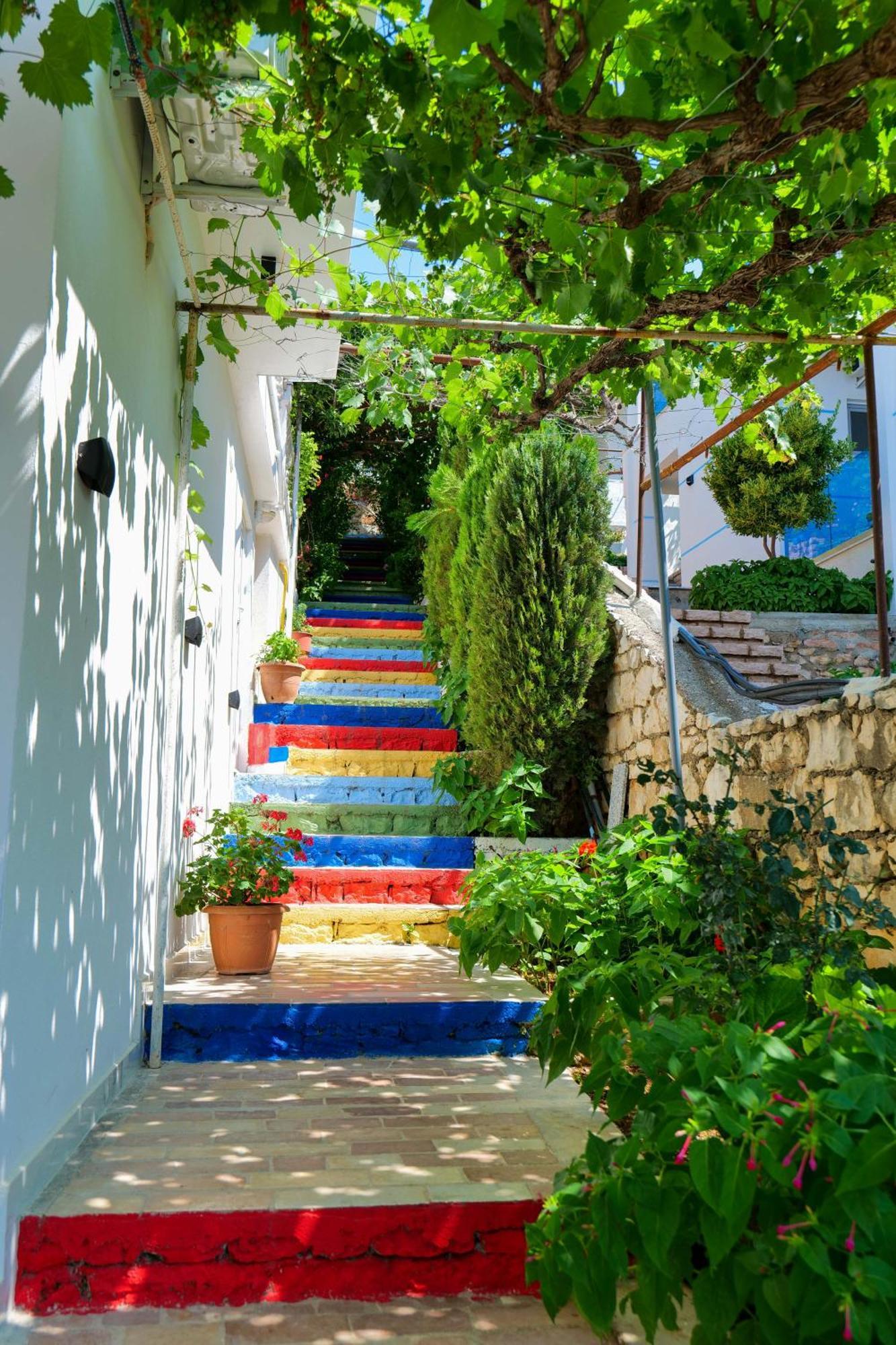Hotel Nili Deluxe Sarandë Exterior foto